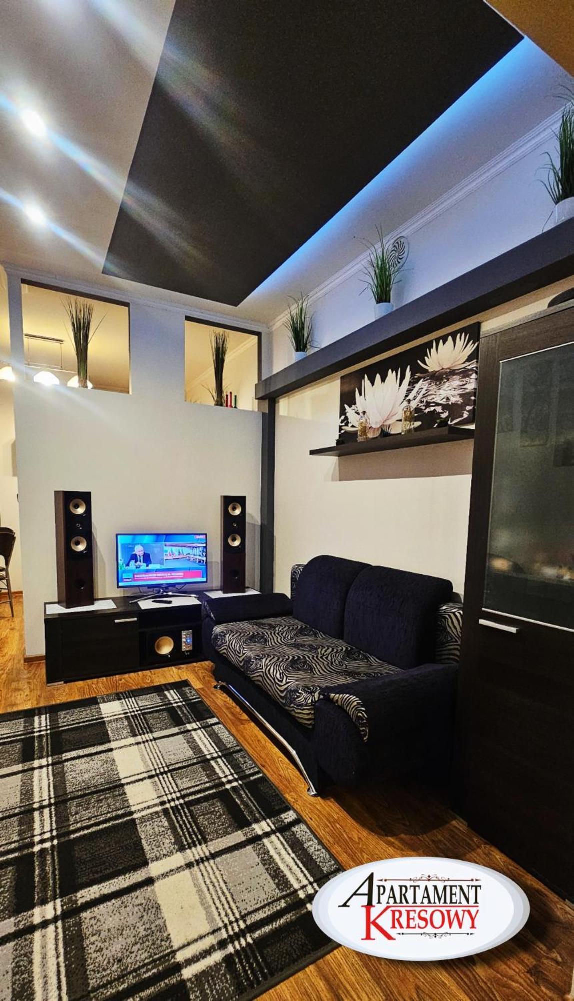 Apartament Kresowy Parter 3 Pokoje Duza Lazienka Kabino-Wanna Spa Wi Fi Ekspres 2X Smart Tv Antresola Parking Free Plac Zabaw Bilet Na Aquapark 150M W Cenie Hrubieszow Dış mekan fotoğraf