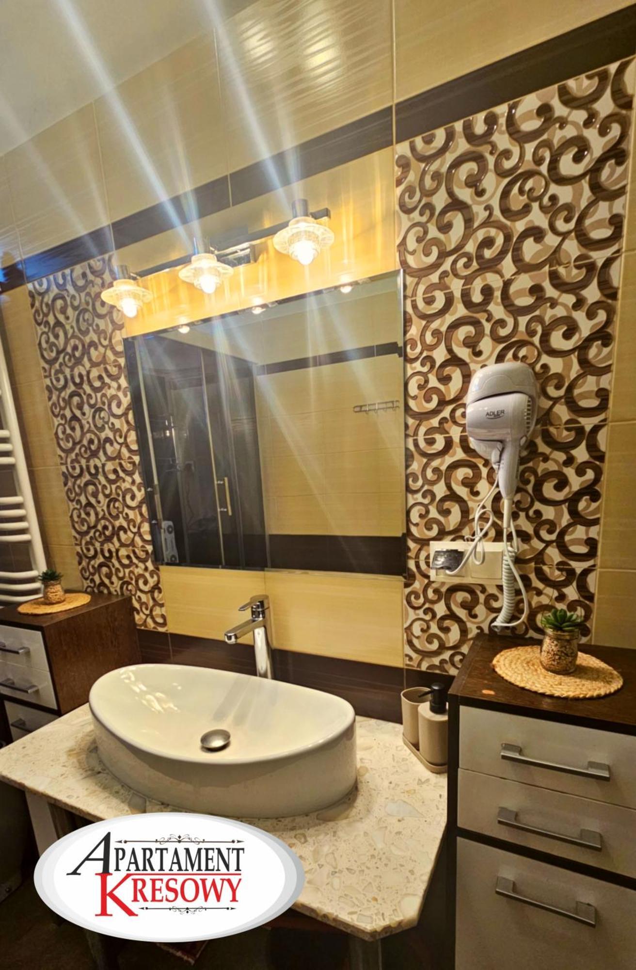 Apartament Kresowy Parter 3 Pokoje Duza Lazienka Kabino-Wanna Spa Wi Fi Ekspres 2X Smart Tv Antresola Parking Free Plac Zabaw Bilet Na Aquapark 150M W Cenie Hrubieszow Dış mekan fotoğraf